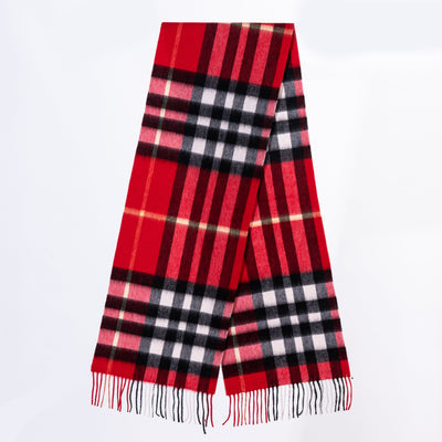 Discover the best Christmas gifts – iconic Scottish wool stoles that blend tradition, luxury, and warmth for the holiday season