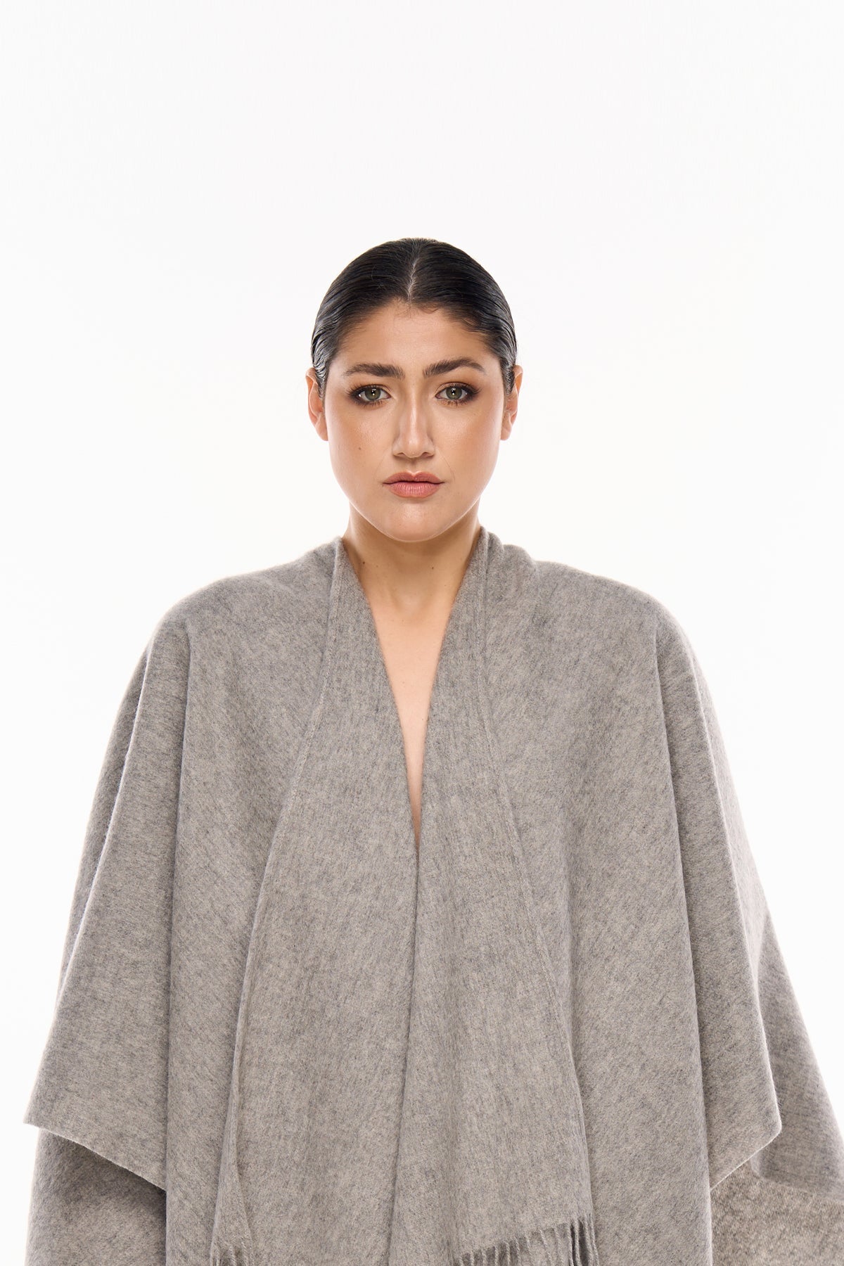 플레인 100% 퓨어 램스울 그레이 케이프