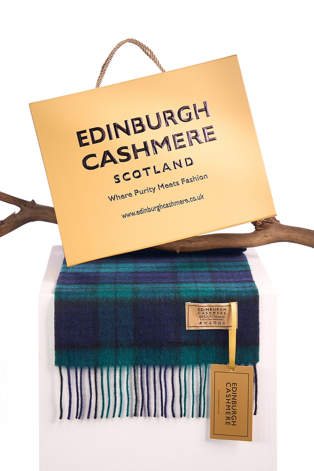 Black Watch는 100% 순수 캐시미어를 훔쳤습니다.